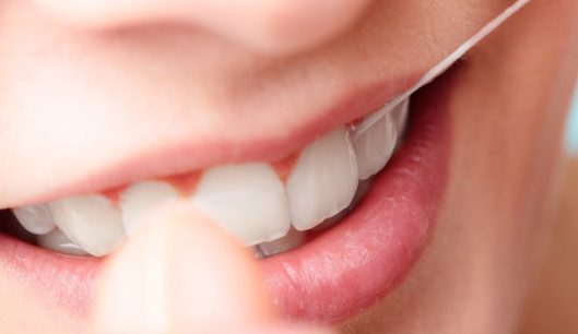 dental-floss-news-940x545